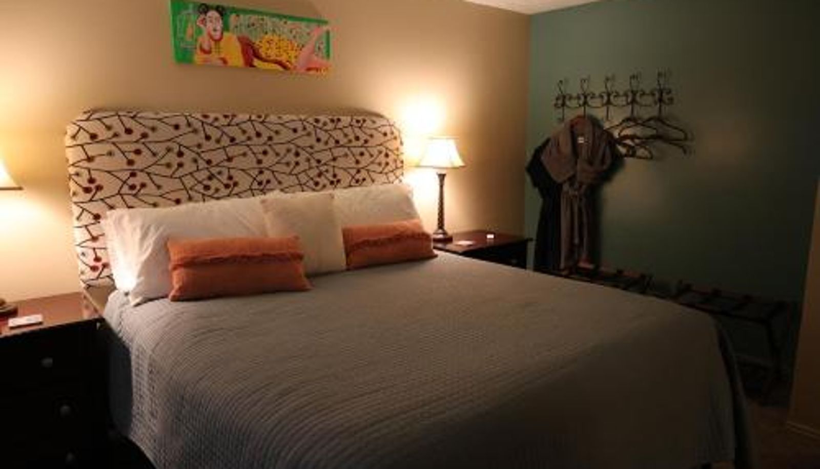 Suite - Harvest House Inn