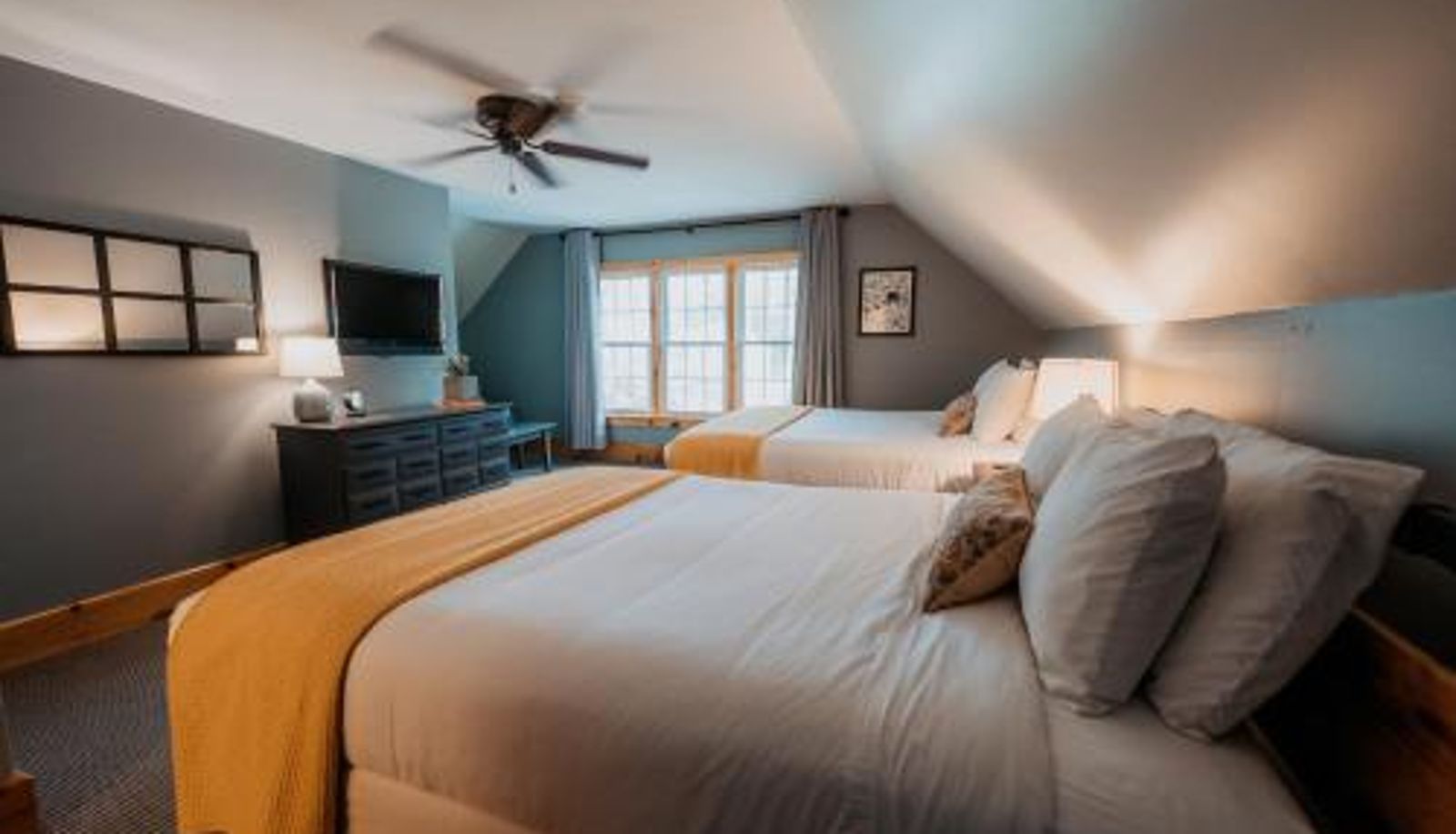 Room - The Village Inn