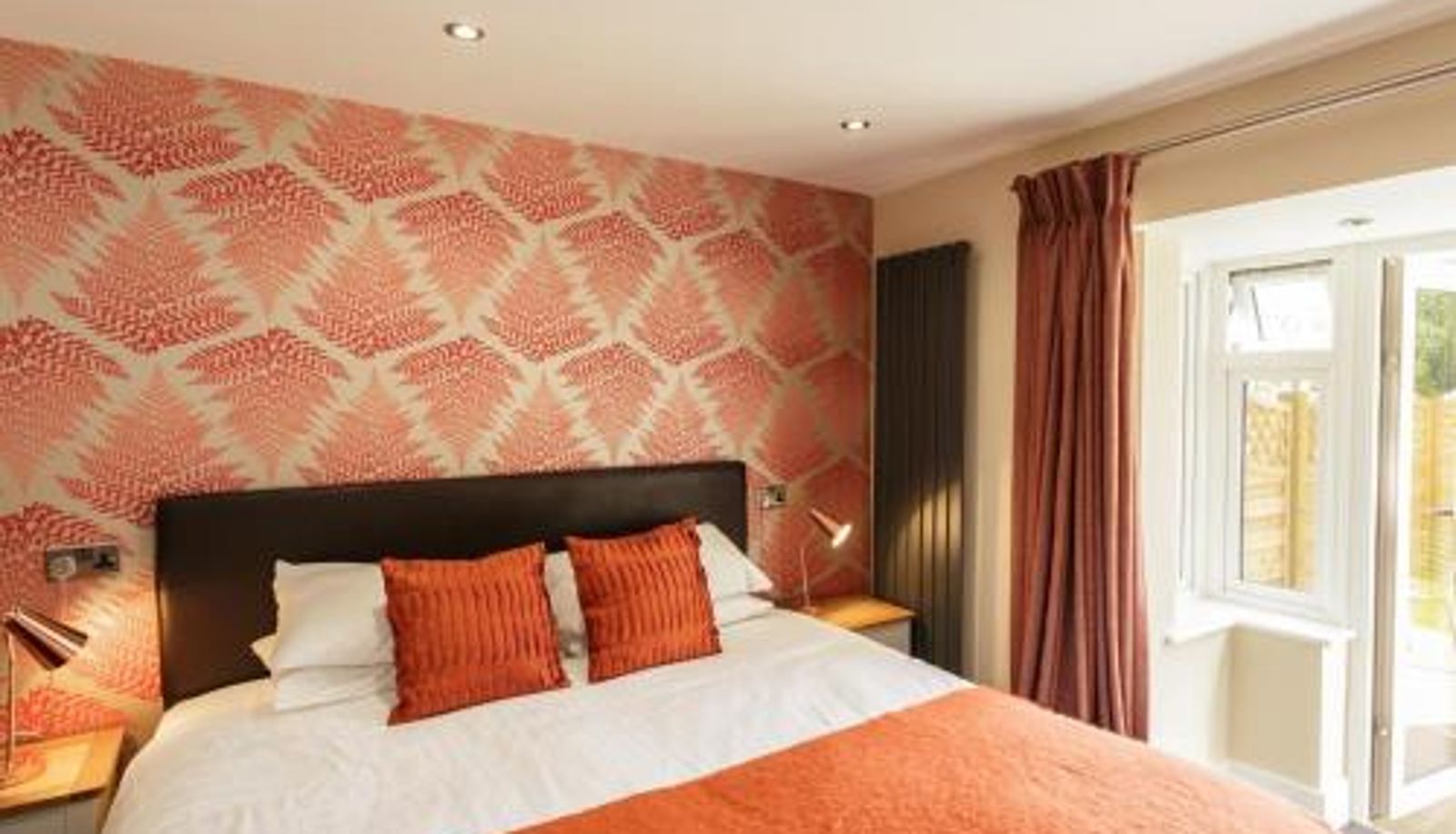 Room - The Orange Tree