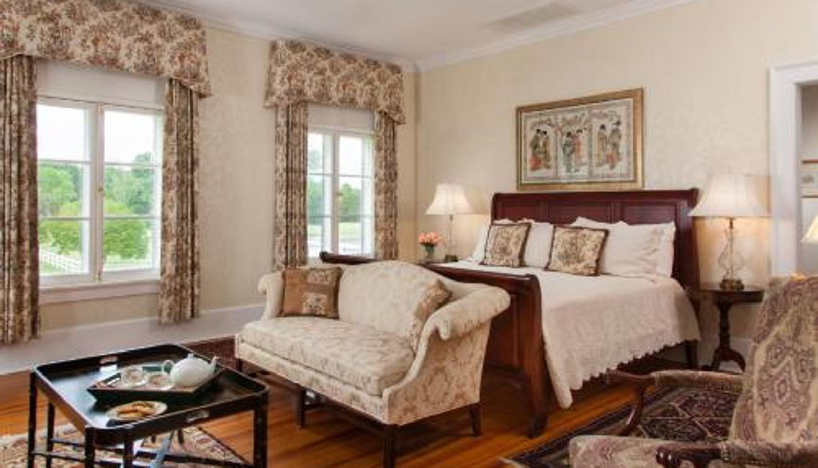 Room - Inn at Warner Hall