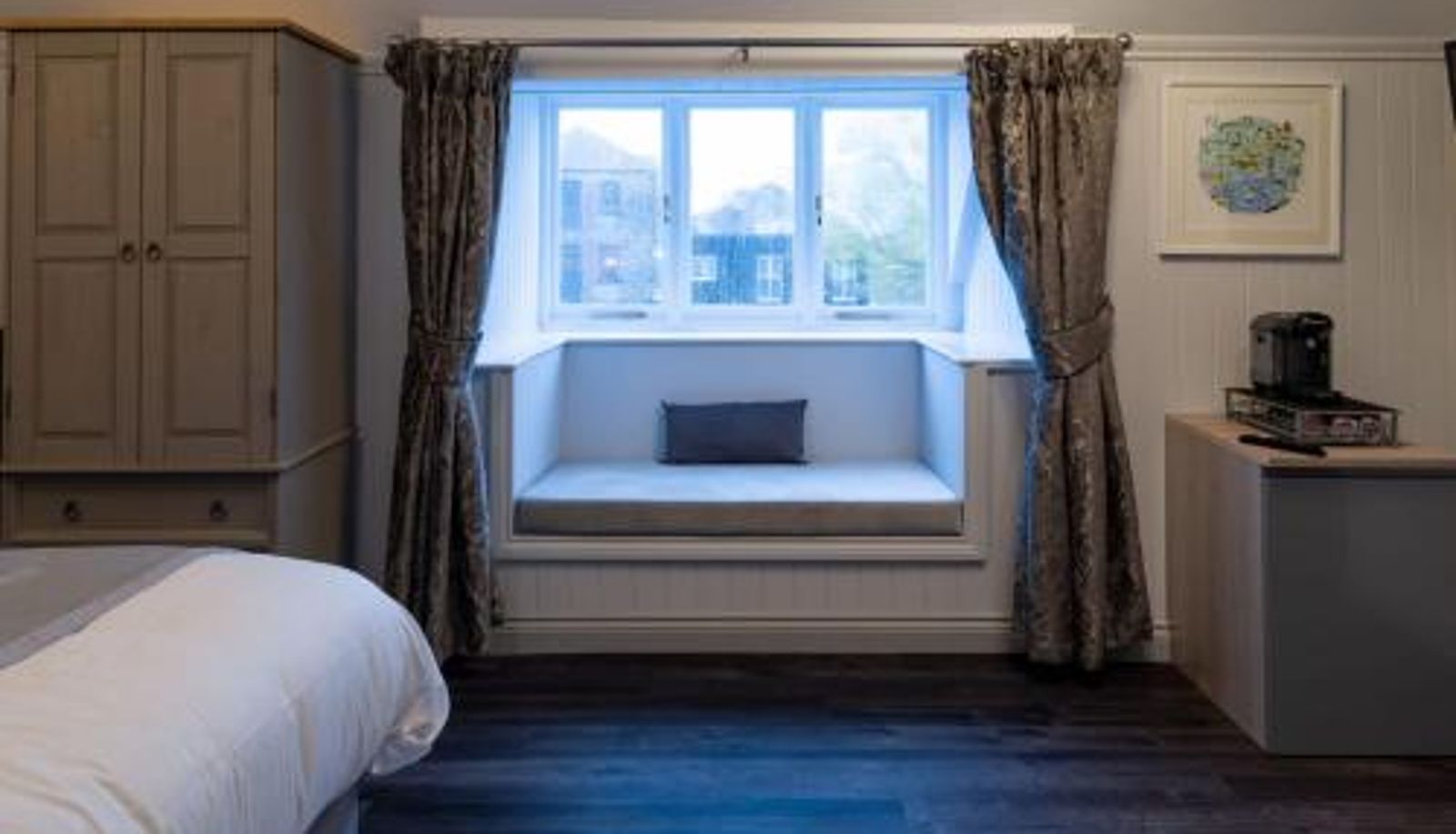 Camera standard - The Three Crowns B&B