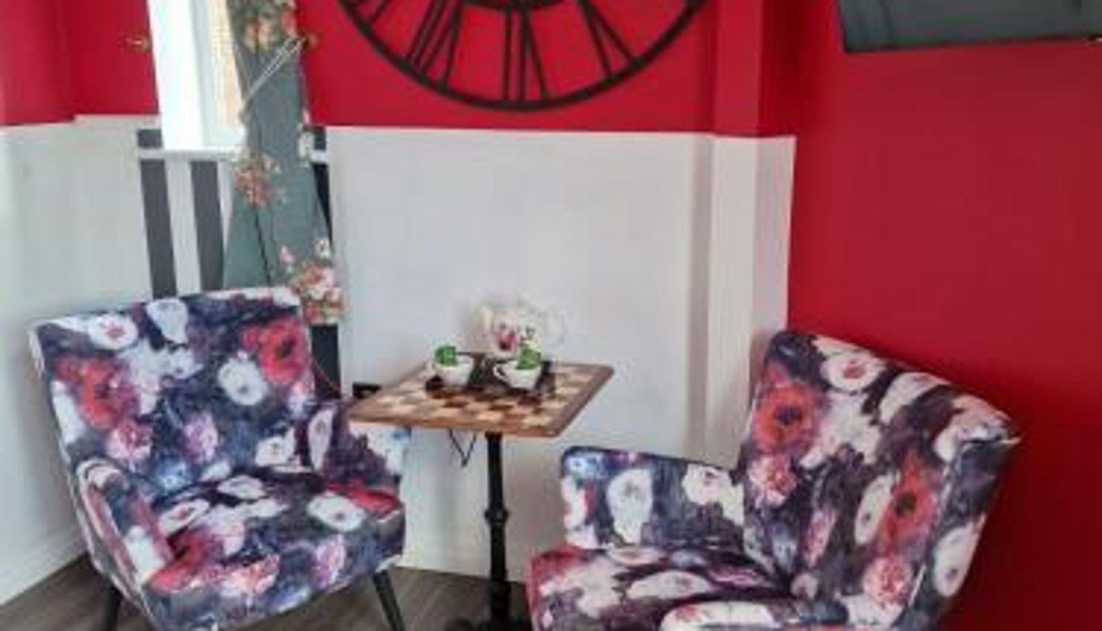 Info - The Mad Hatter's Guestrooms