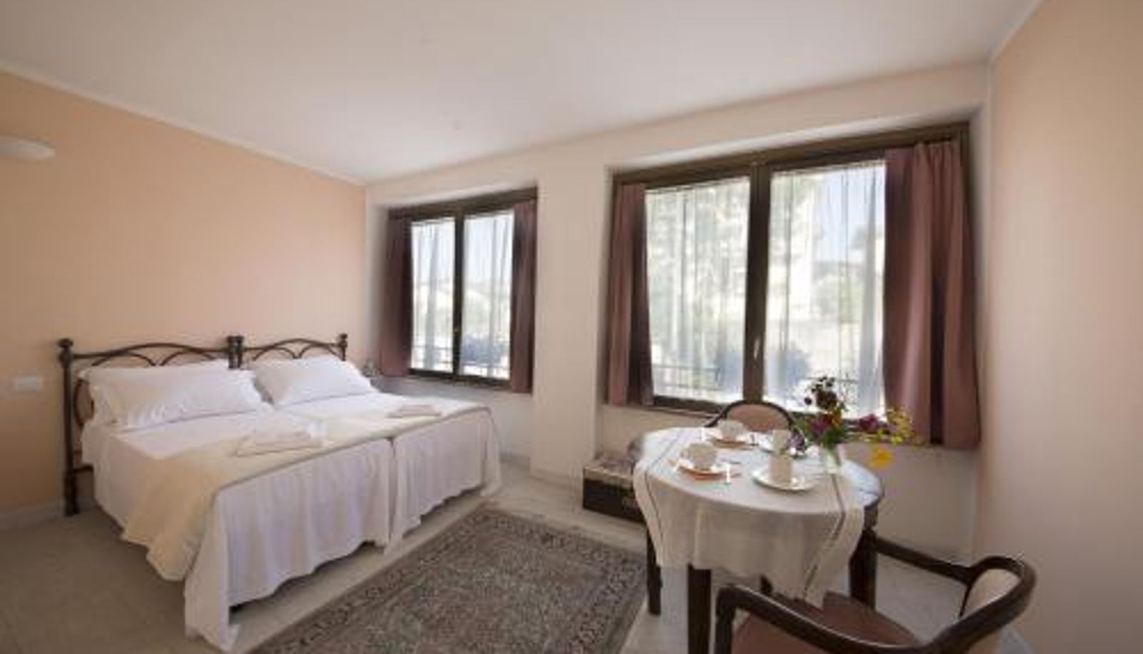 Room - B&B Lambroriver