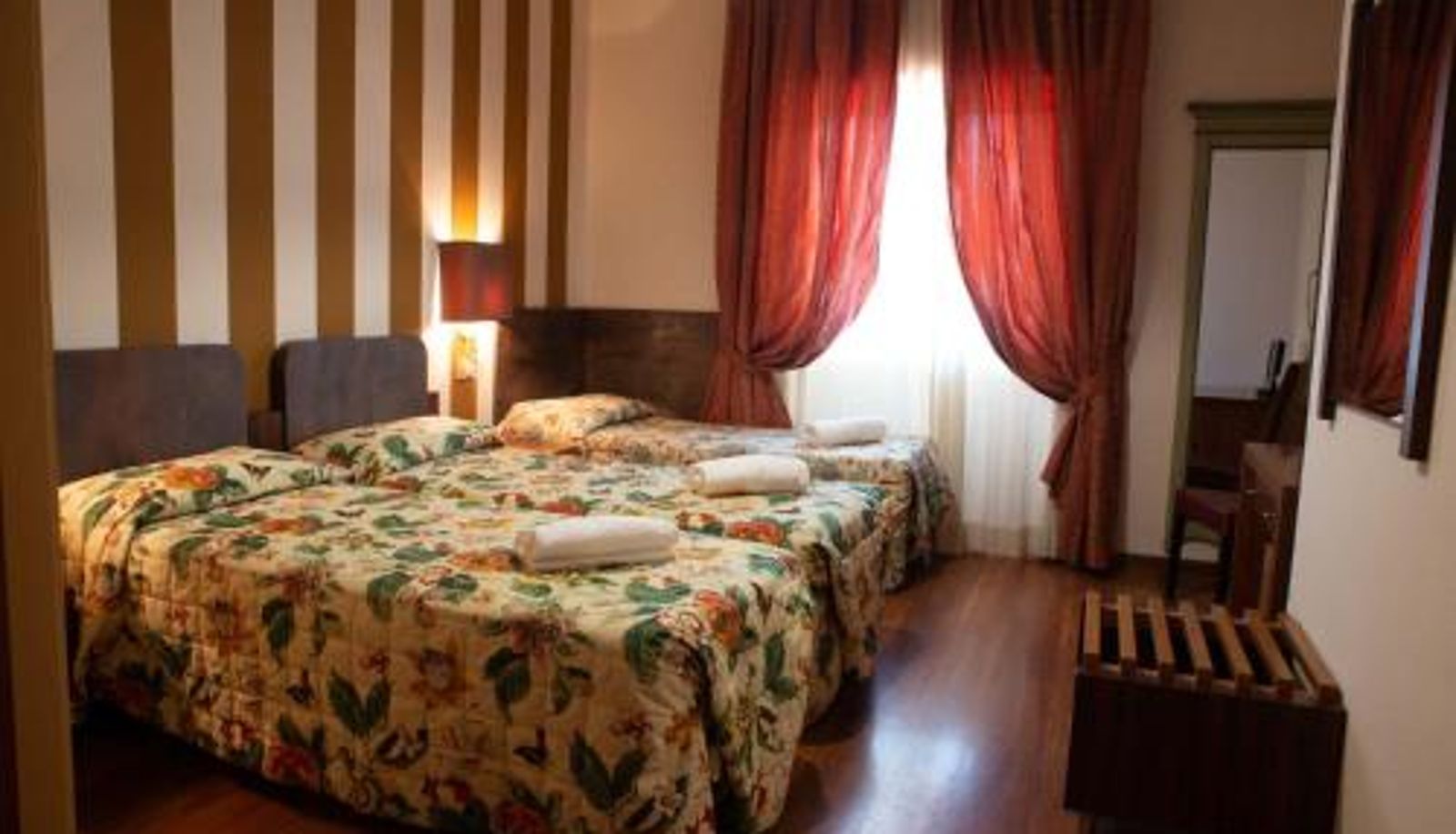 Dreibettzimmer - Vivo Hotel
