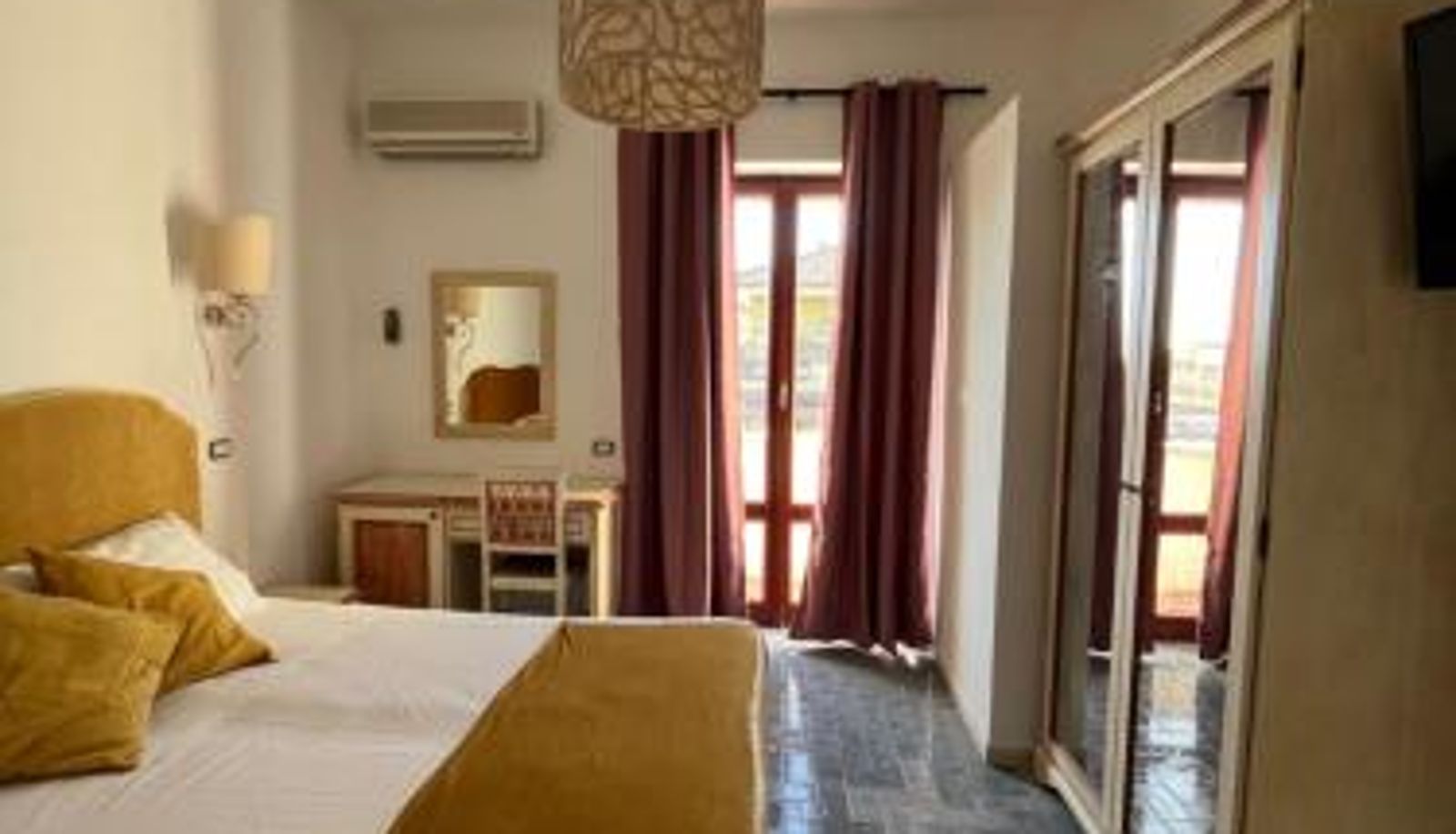 Zimmer - TC HOTEL