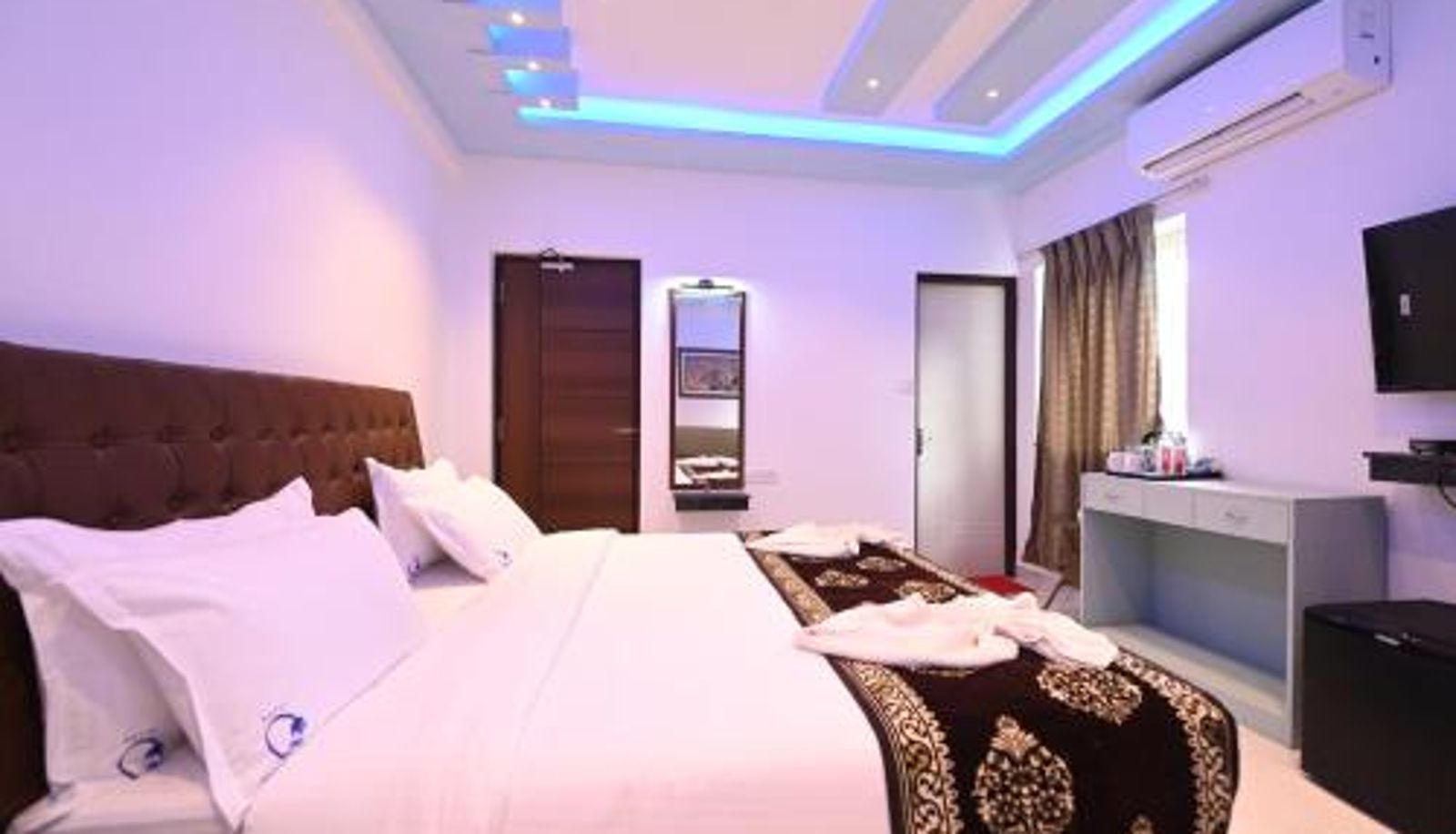Room - Hotel Quinta da Branca - near baga beach