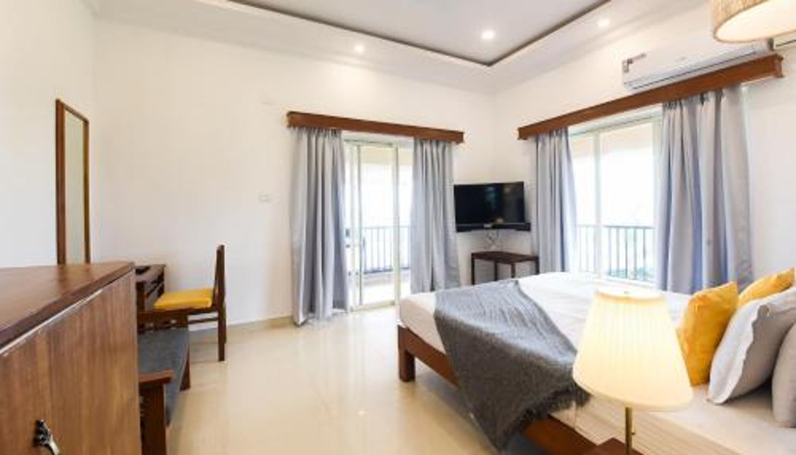 Zimmer - Raposo Resorts