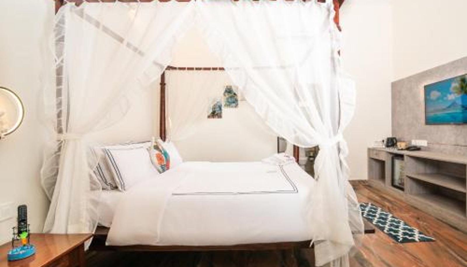 Info - Sashas Holiday Village