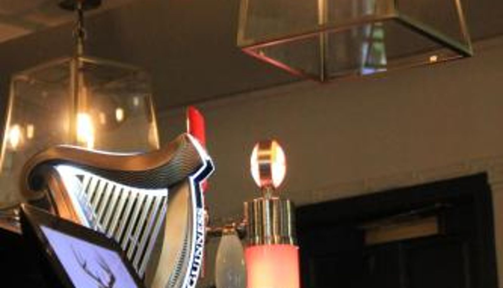Bar - The Buck Hotel
