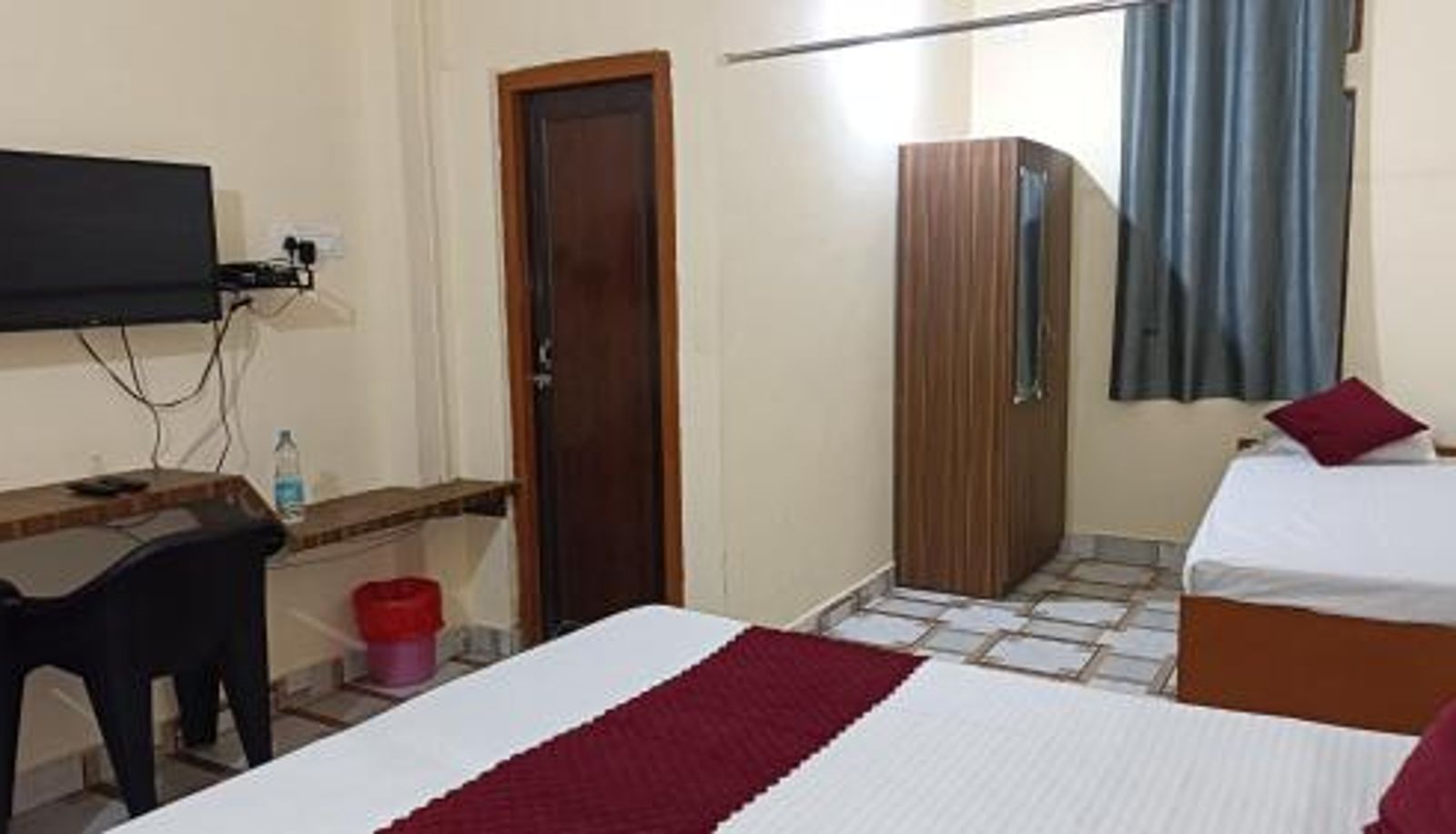 Info - GB Guest House By ROH