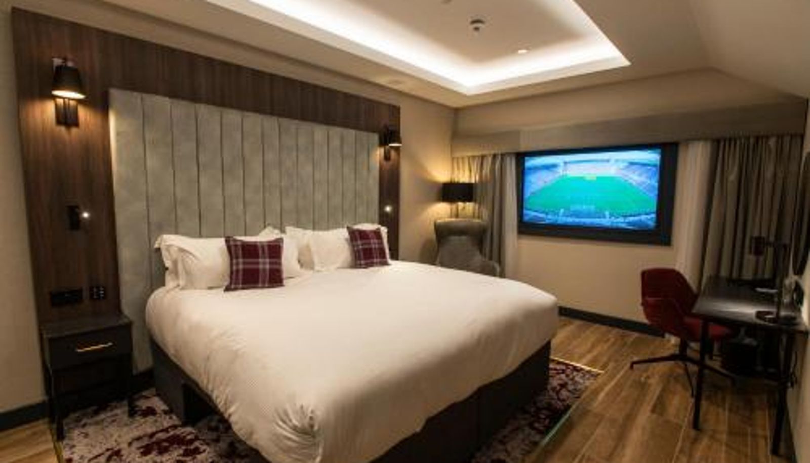 Room - Tynecastle Park Hotel