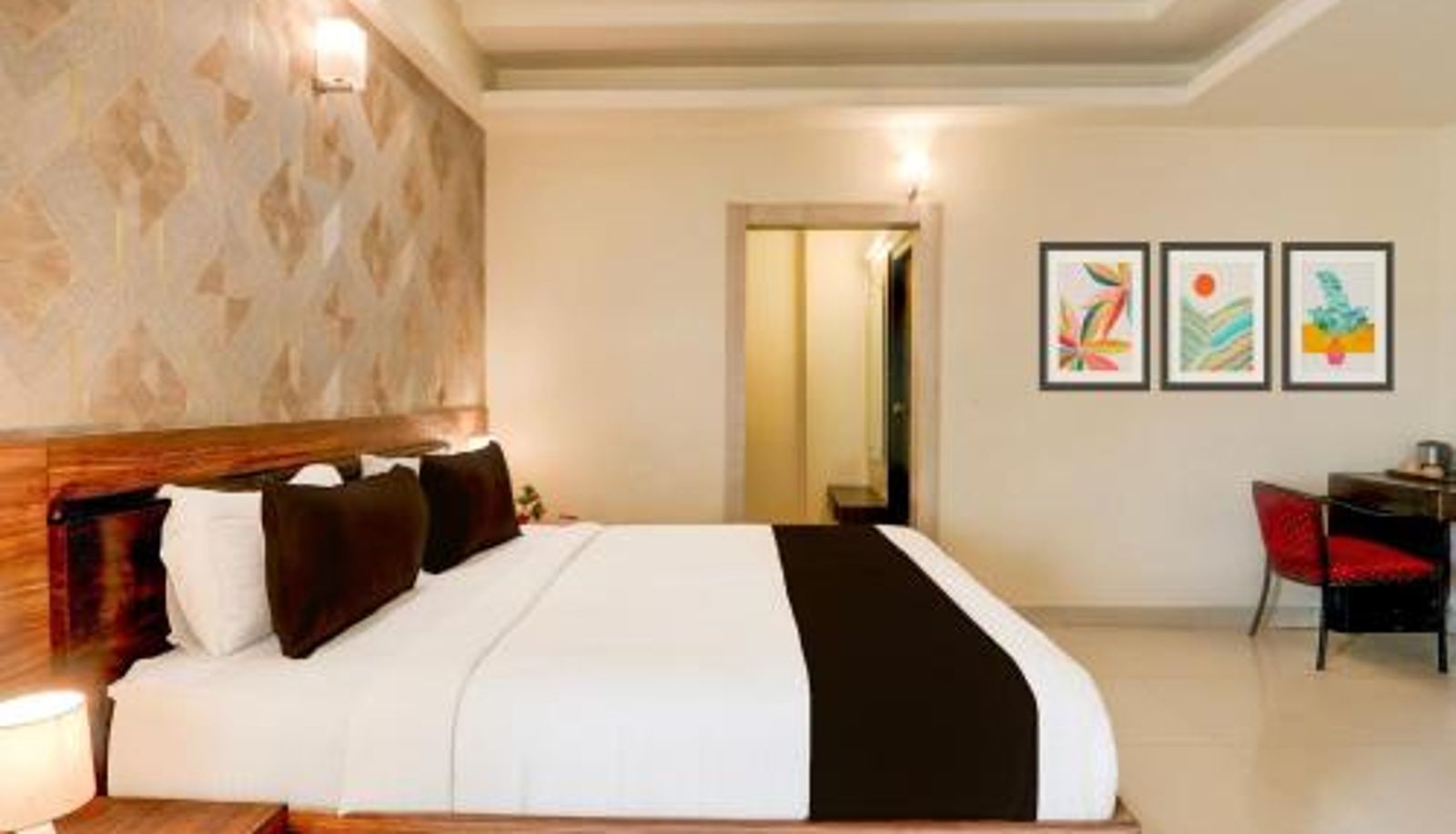 Dreibettzimmer - Townhouse Oak Madhapur Nera Regency