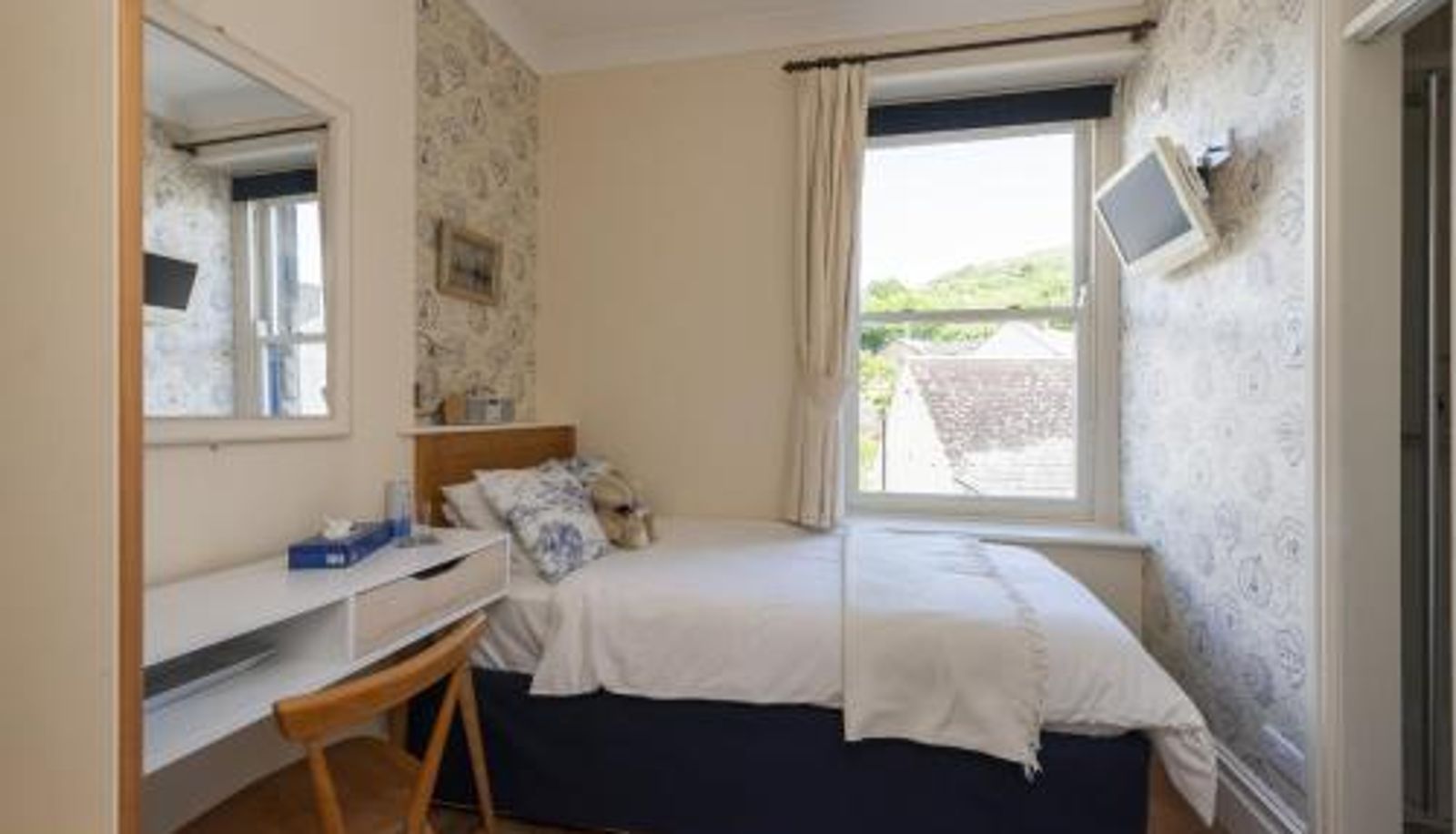 Room - BnB-side