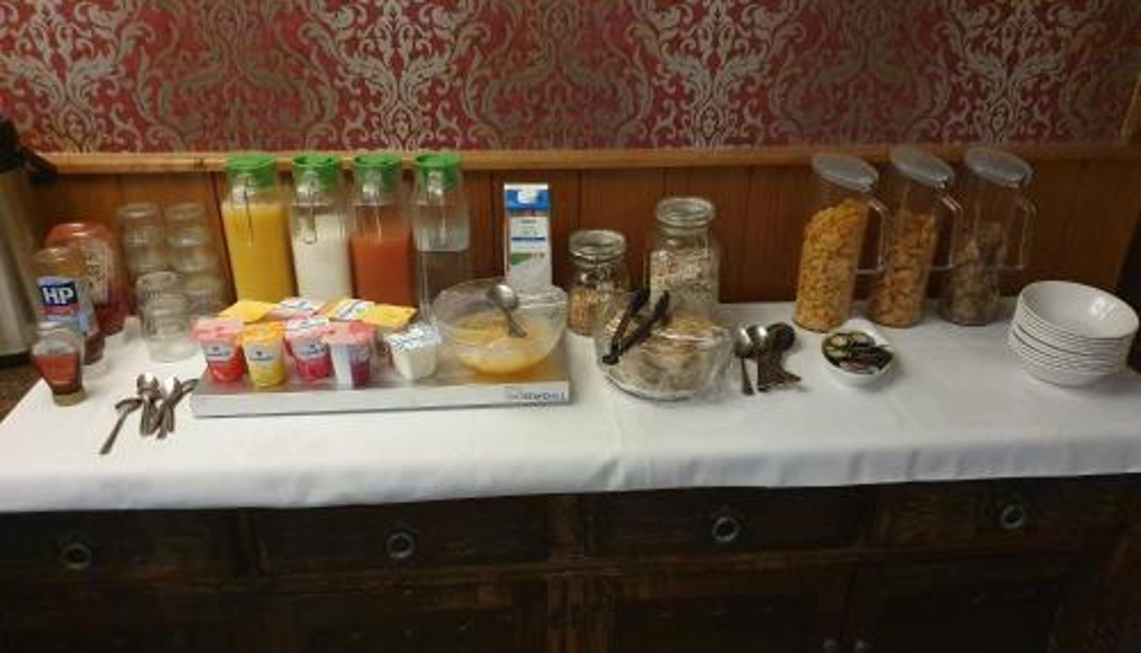 Salle de petit-déjeuner dans le restaurant - Windmill Bed and Breakfast