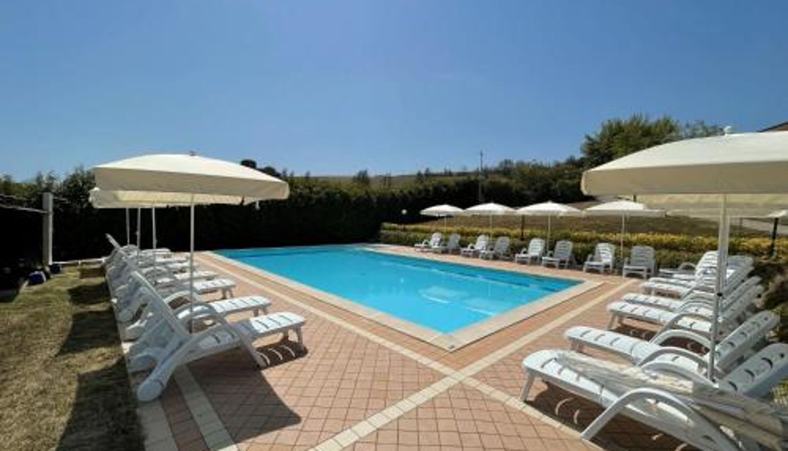 Pool - Vigneto - Italian Restaurant & B&B