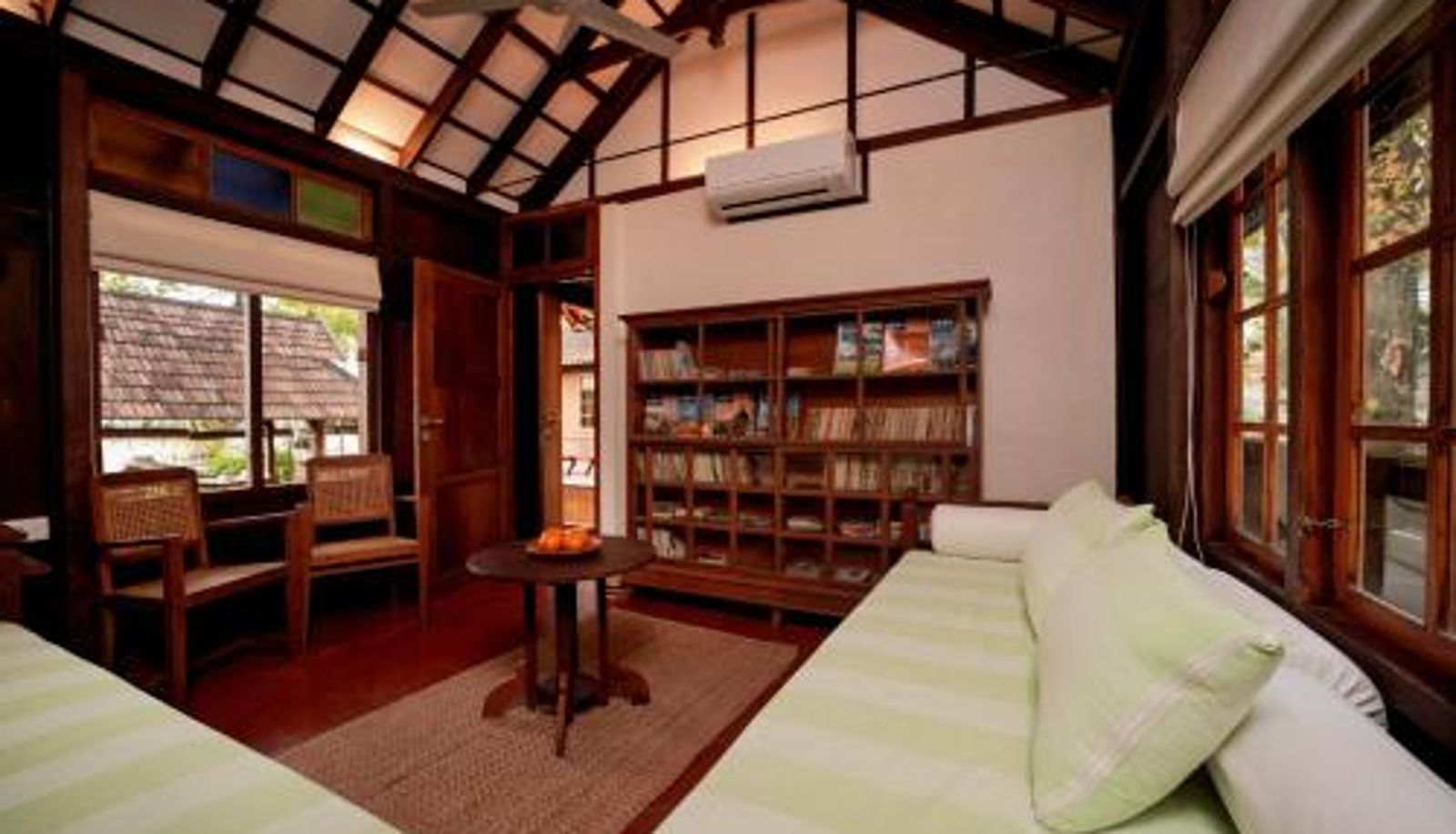 Standard room - Samiira on Ashtamudi Lake