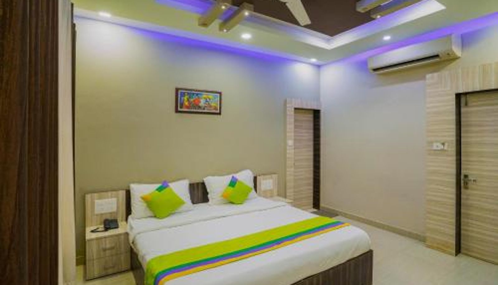 Room - Hotel Raj Garden