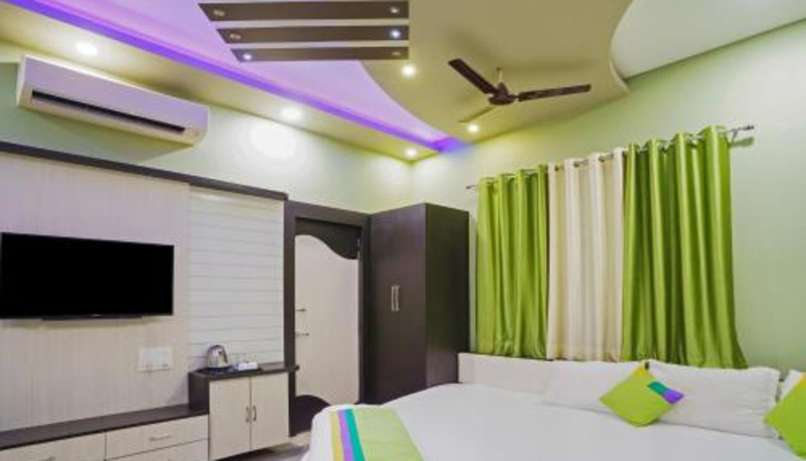 Room - Hotel Raj Garden