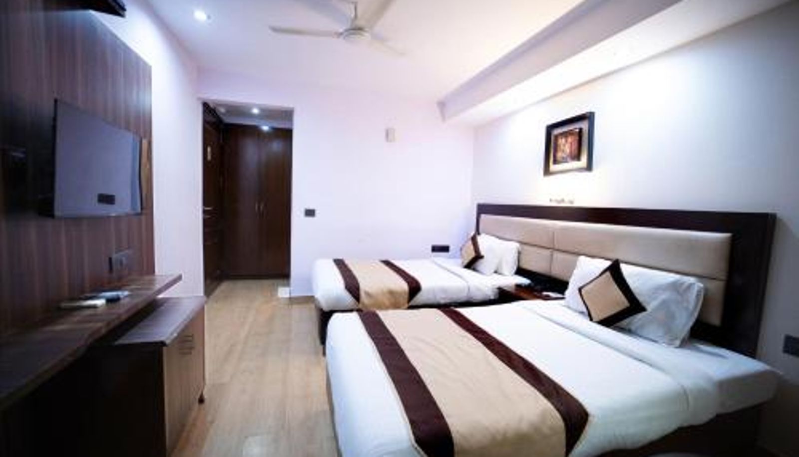 Camera - Hotel Kastor- Near Nehru Place