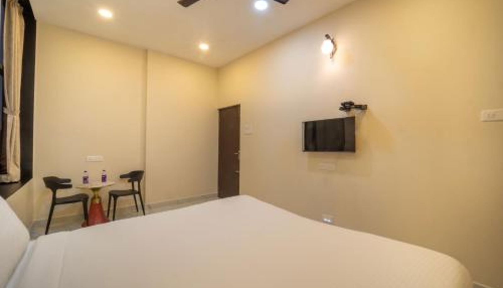Zimmer - VR Paradise - Near SIPCOT Chennai OMR