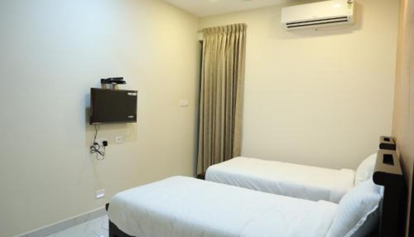 Zimmer - VR Paradise - Near SIPCOT Chennai OMR
