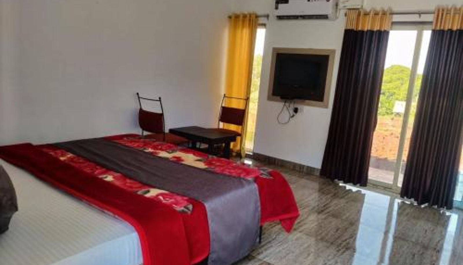 Kamer - Hotel Golden Galaxy and Restaurant