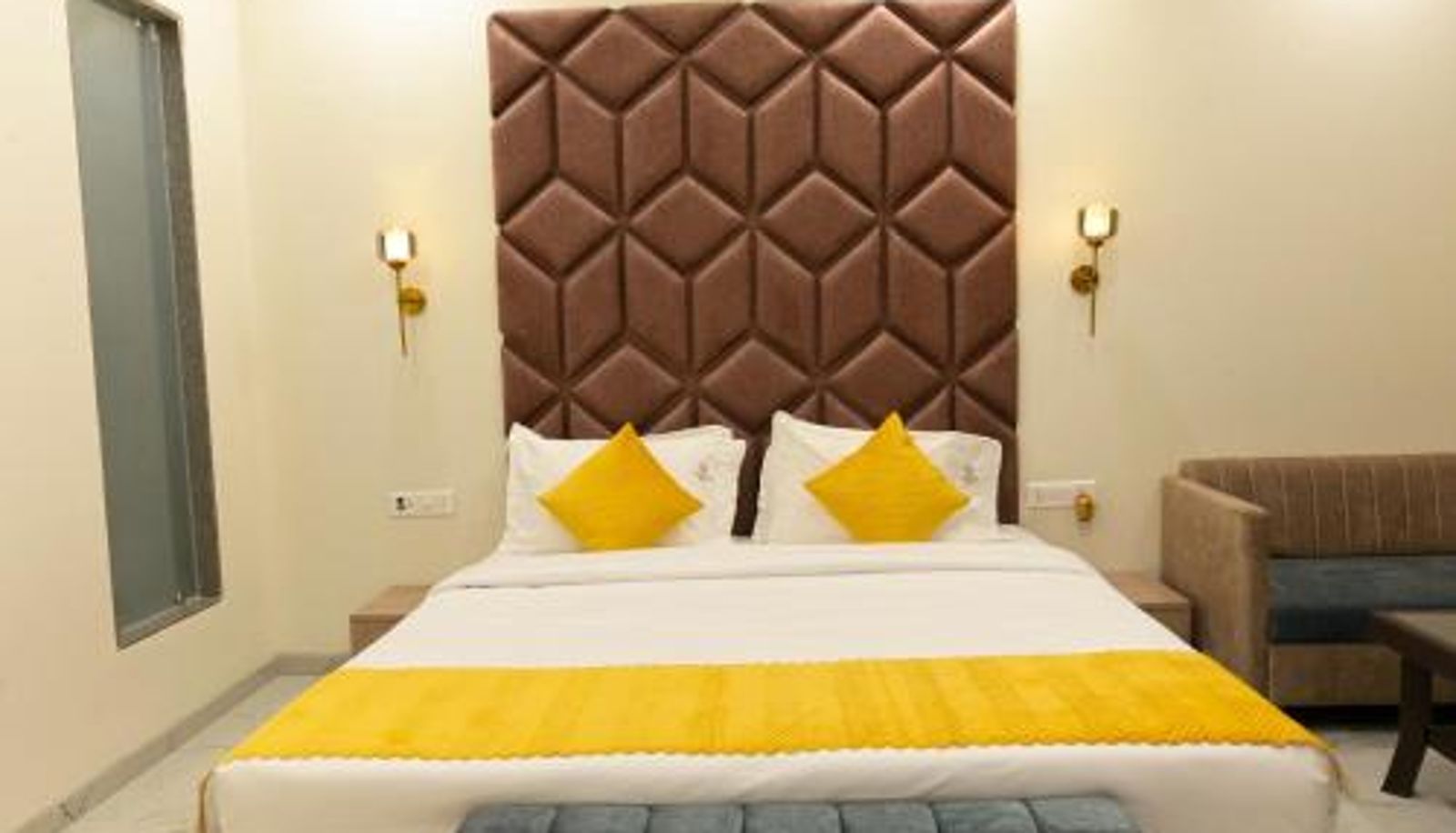 Suite - Hotel Aditya Grand