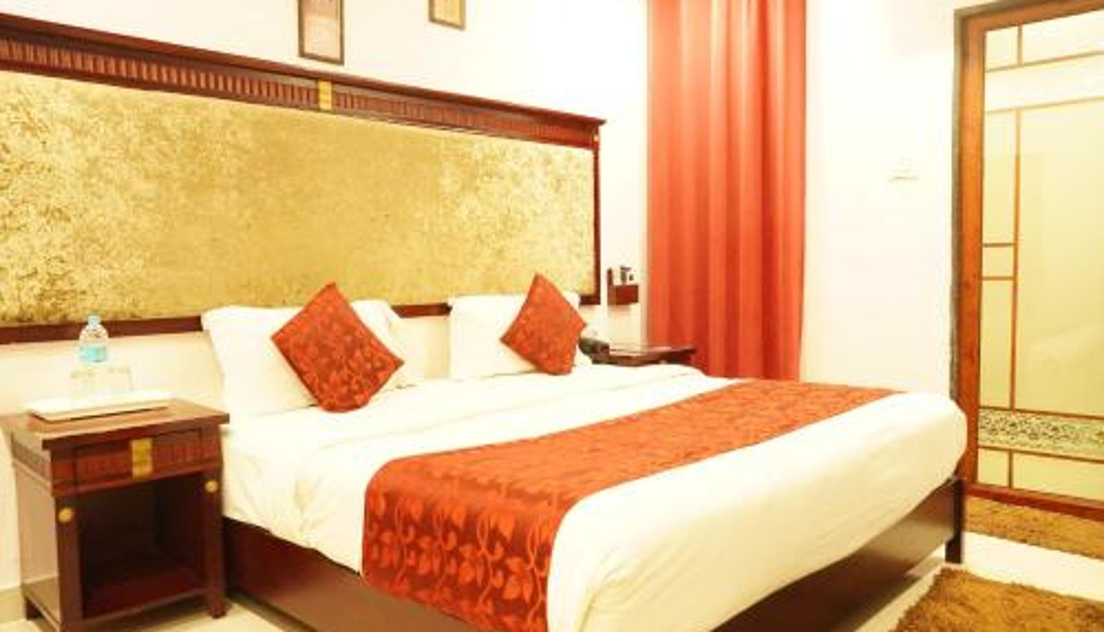 Info - Bhopal Hotel Eleven Heights