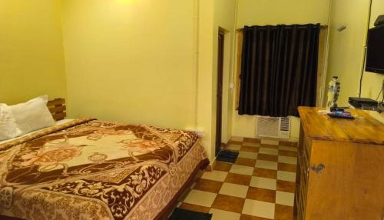 Family room - Gram Bangla Retreat