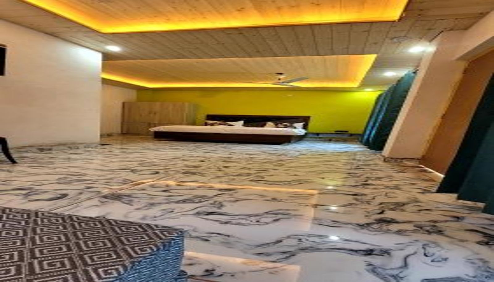 Habitación - Barkot-Yamunotri Hotel MountMemory