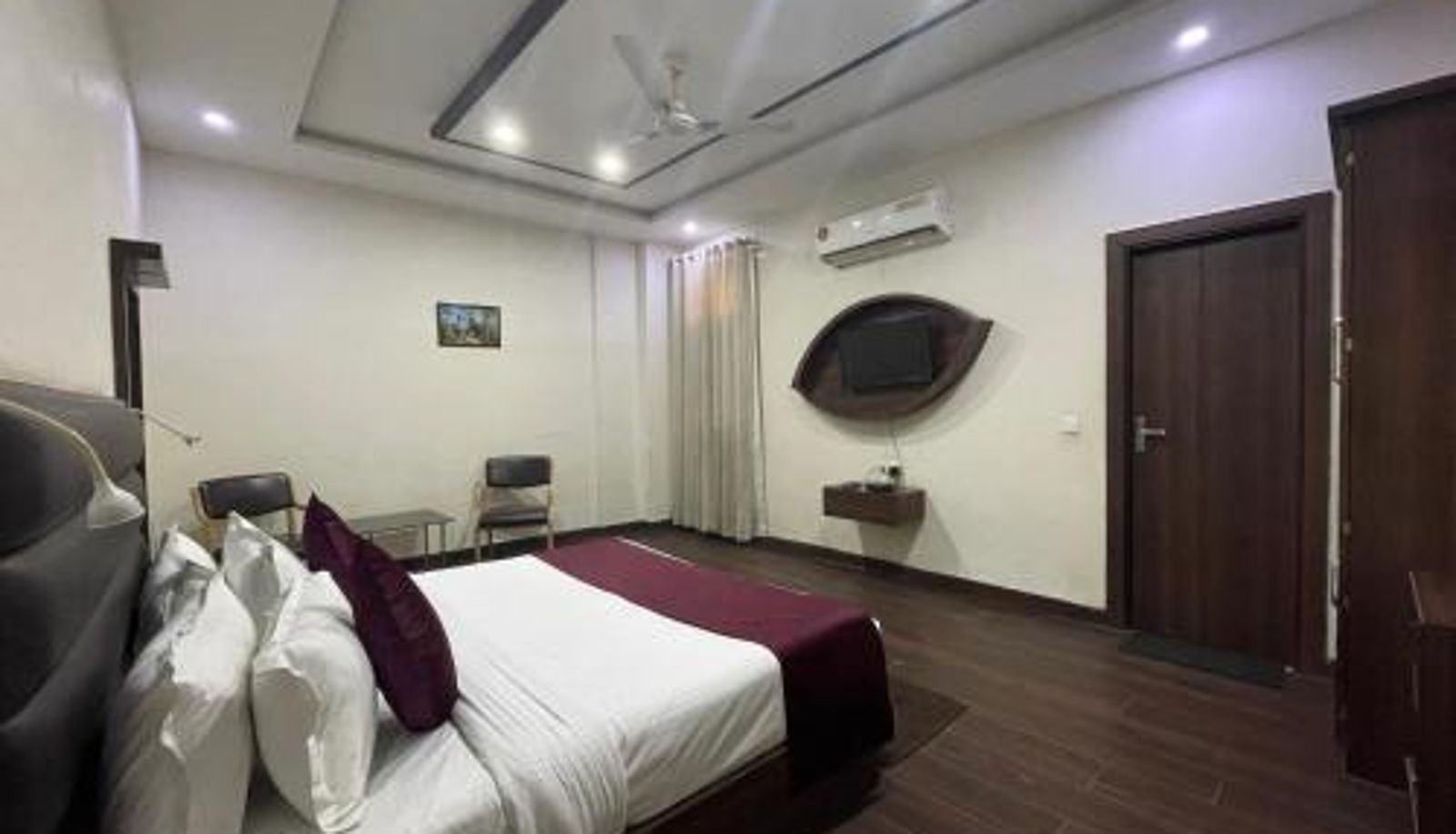 Info - Hotel Opal Courtyard