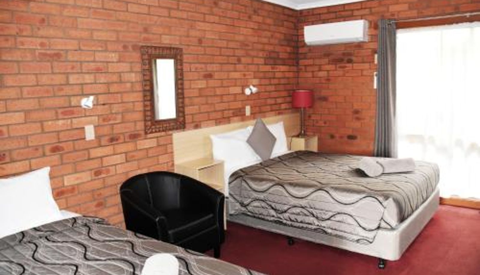 Room - Shannon Motor Inn