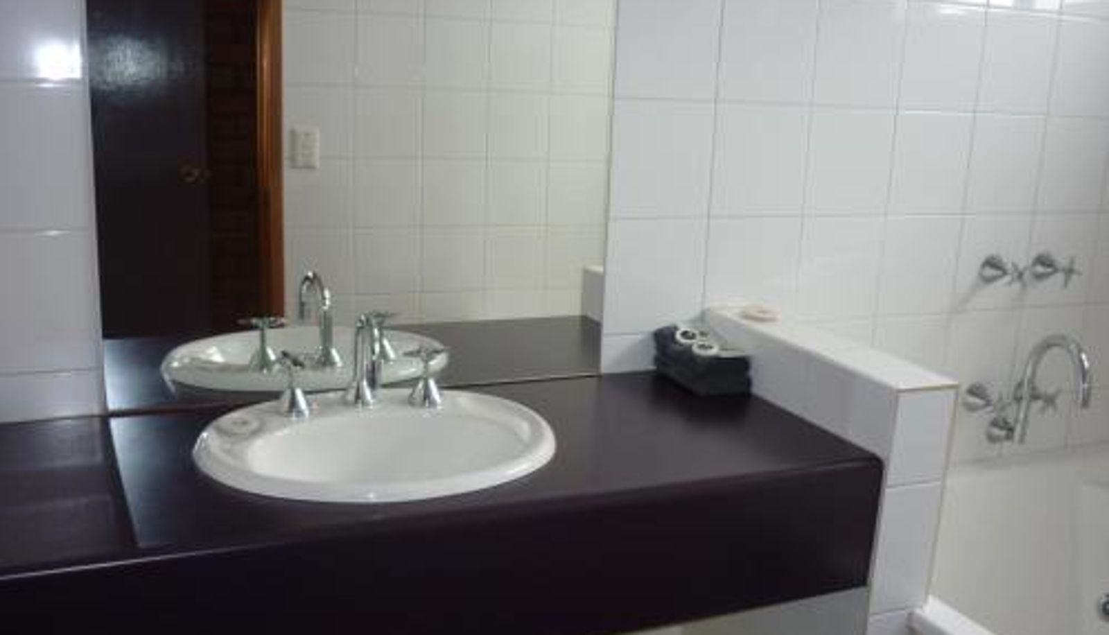 Bathroom - Shannon Motor Inn