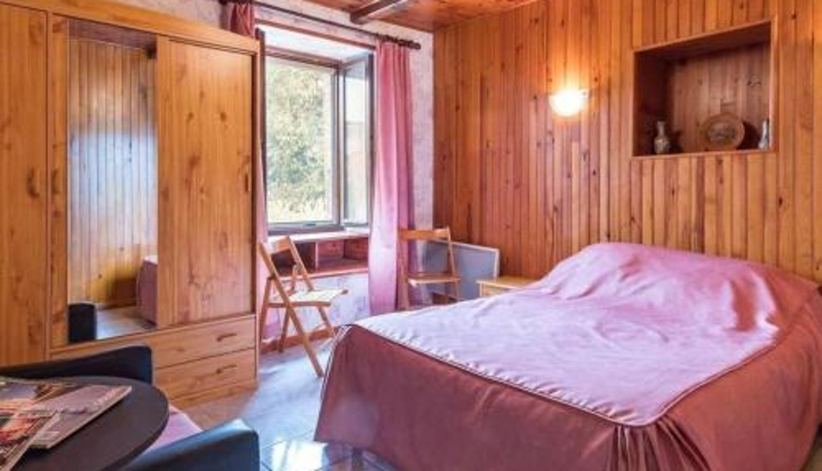 Standard room - Chambre Rose cosy avec kitchenette et terrasse - FR-1-583-295