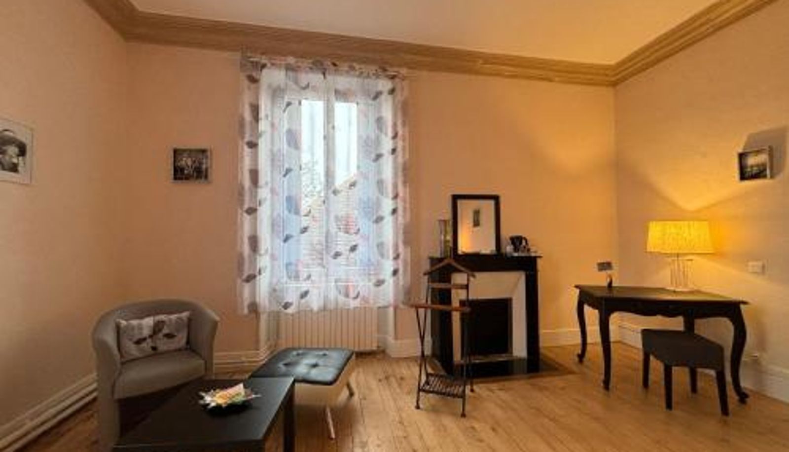 Camera standard - Chambres élégantes avec piscine et parking - FR-1-591-696