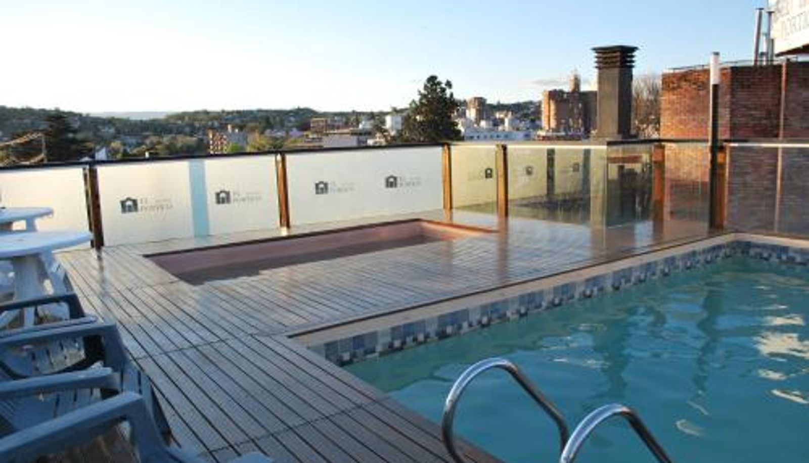 Pool - Apart Hotel El Portico