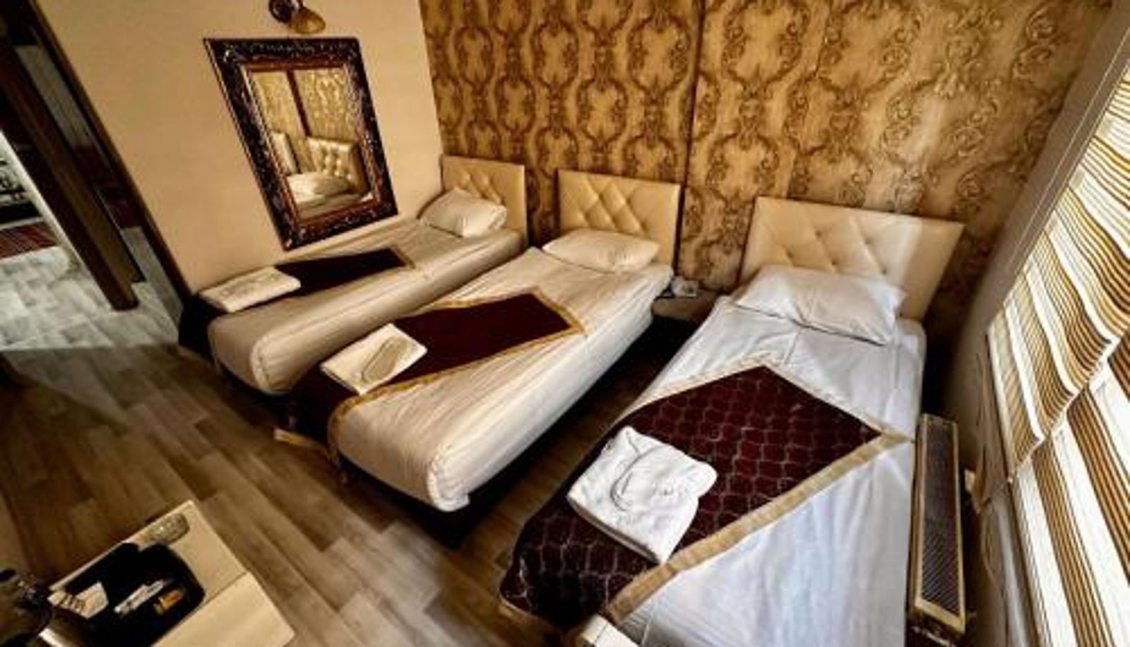 Info - Hotel seven park