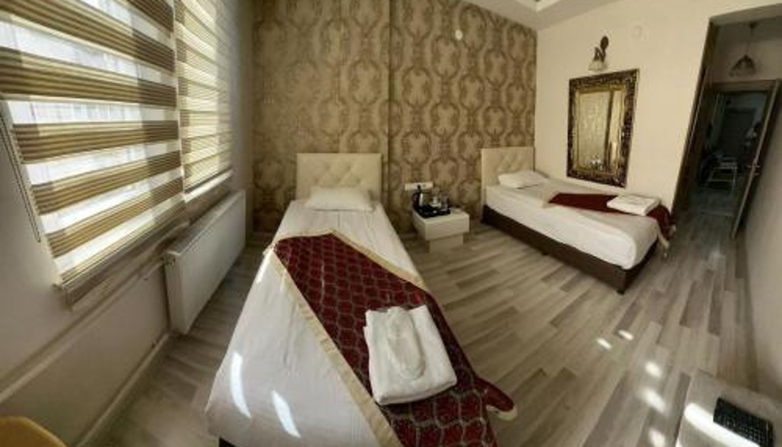 Info - Hotel seven park
