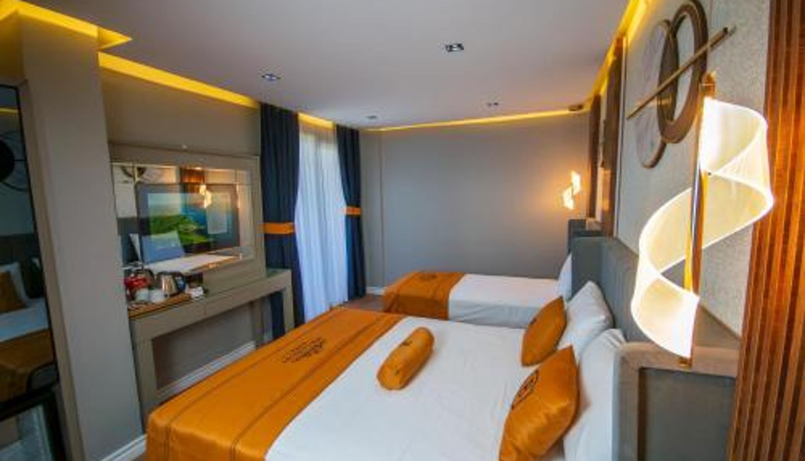 Dreibettzimmer - Bera Airport Hotel