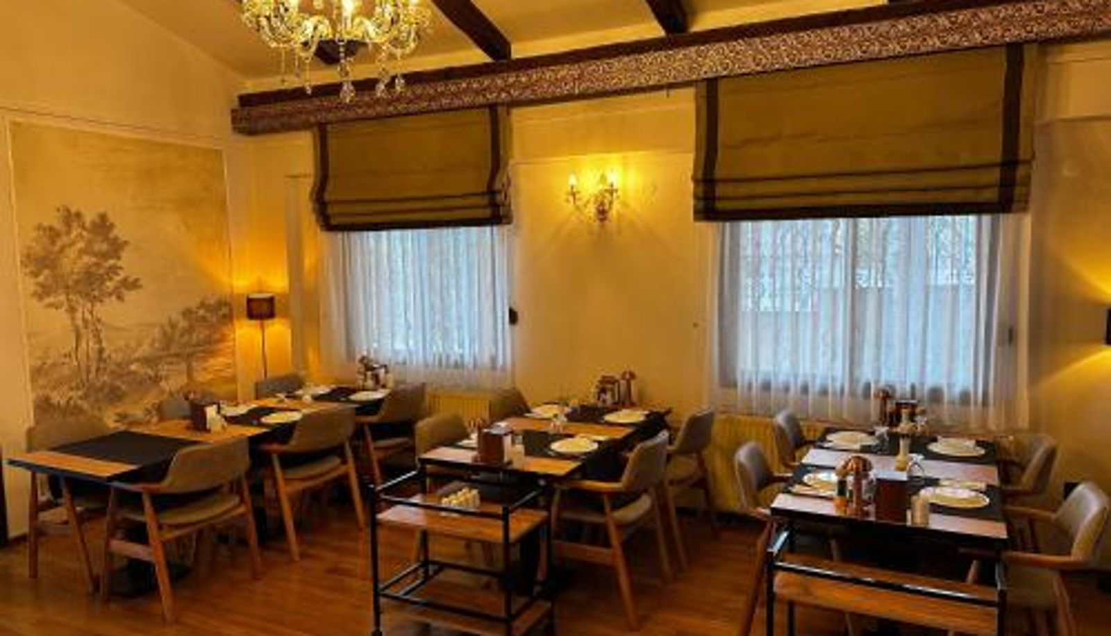Breakfast room within the restaurant - Gül Hanım Konağı Butik otel