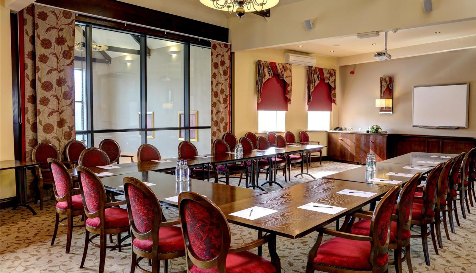 Conference room - Best Western Plus Pastures Hotel