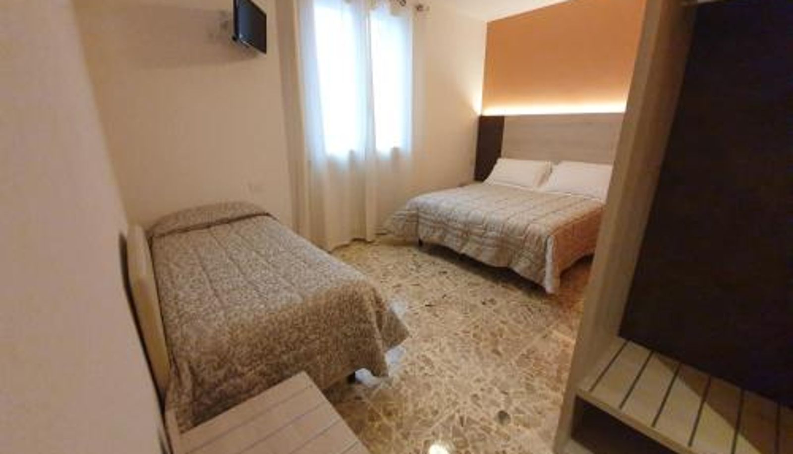 Tripla - Villa Elisa