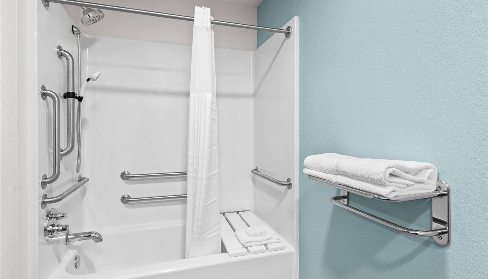 Zimmer - WoodSpring Suites Tucson Medical Center