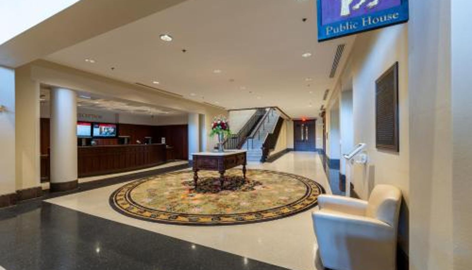 Rezeption - The Knight Center at Washington University