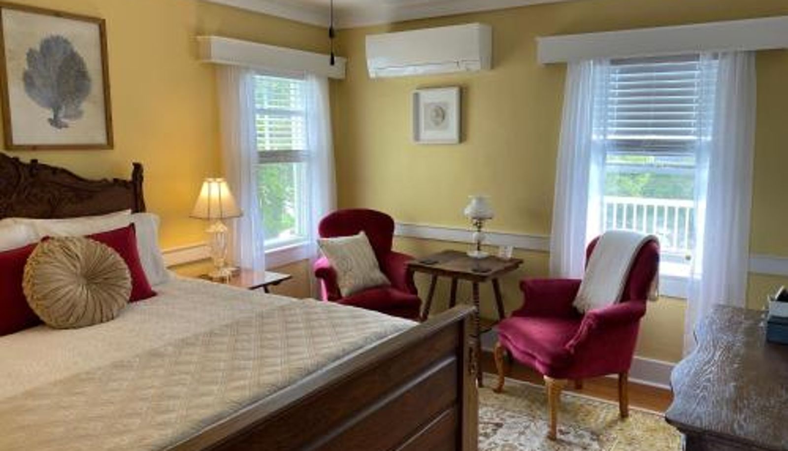Room - Spouter Inn Bed & Breakfast