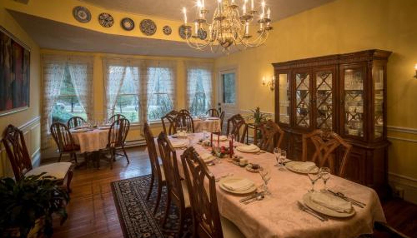 Breakfast room within the restaurant - Taylor House Inn