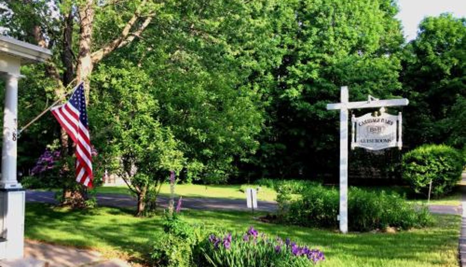 Info - Carriage Barn Inn