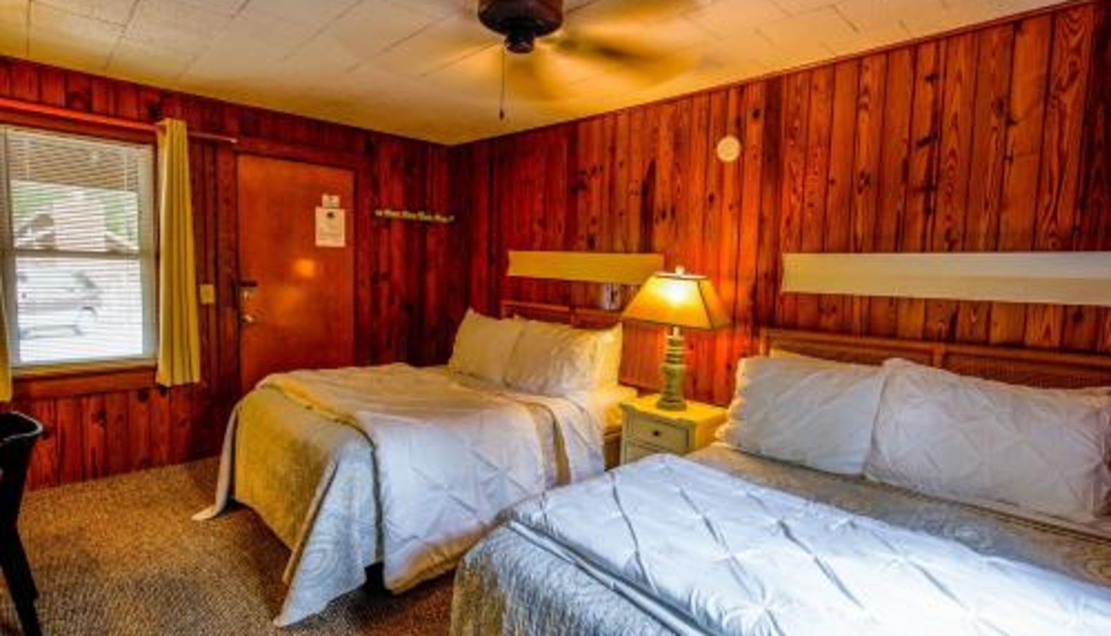 Room - Mountainaire Inn and Log Cabins