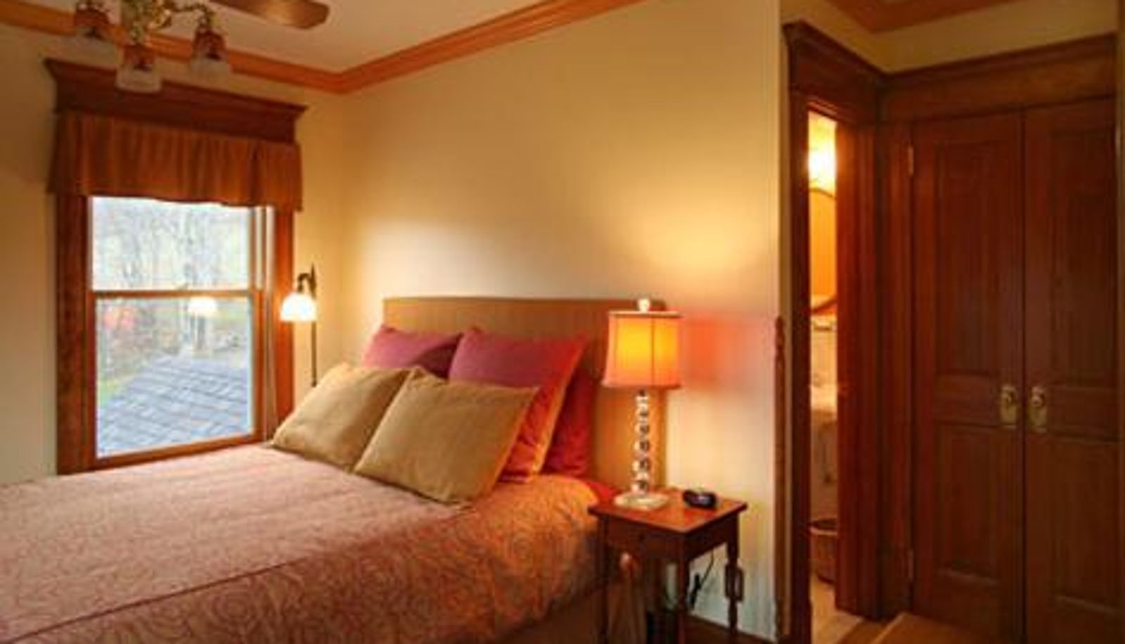 Camera - Breezy Hill Inn