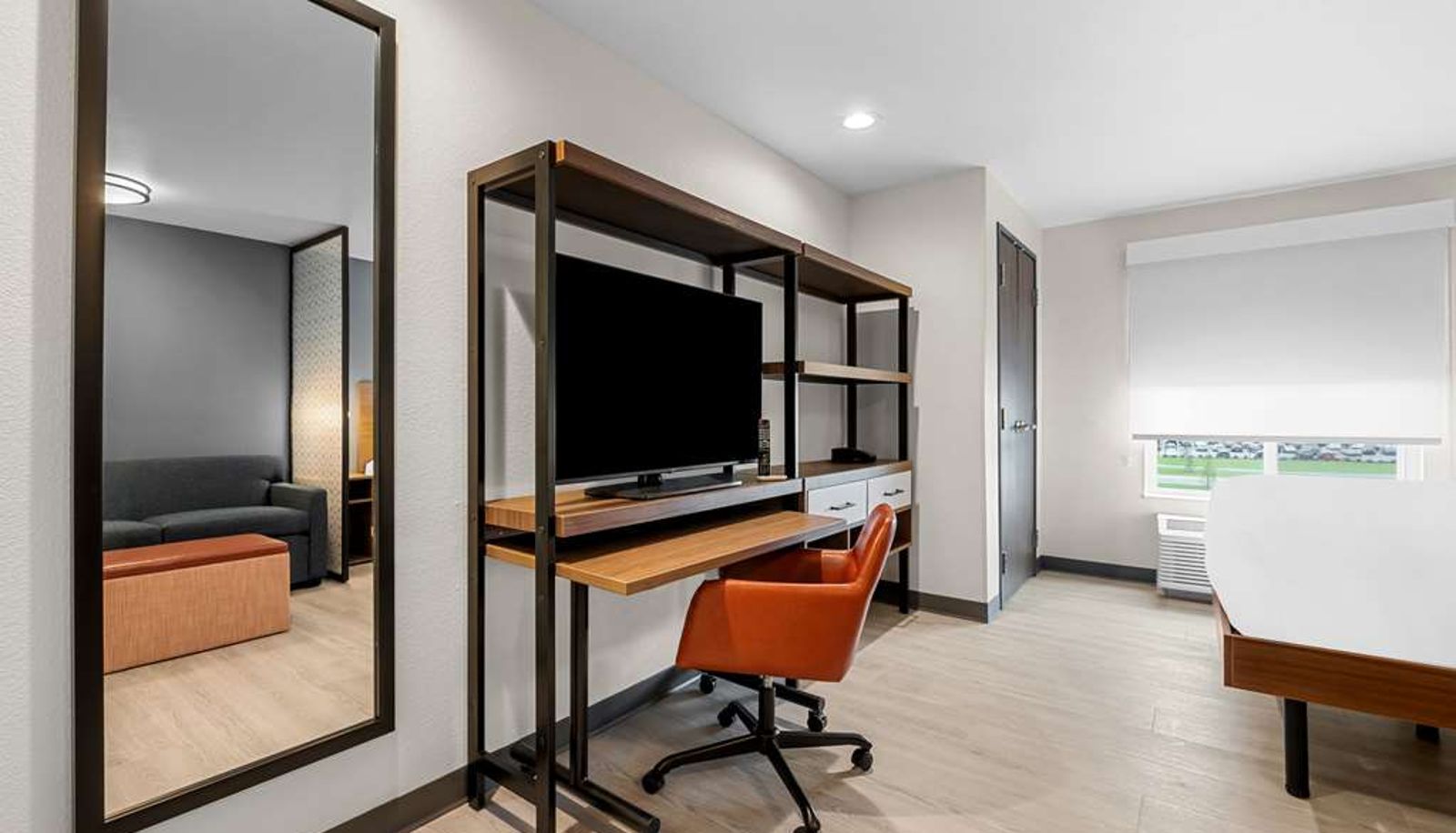 Room - Everhome Suites Fayetteville near Fort Bragg